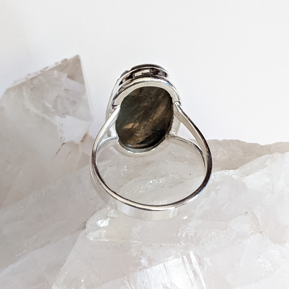 Natural Blue Labradorite, 925 Silver Ring size 8.5 - Picture 5 of 11